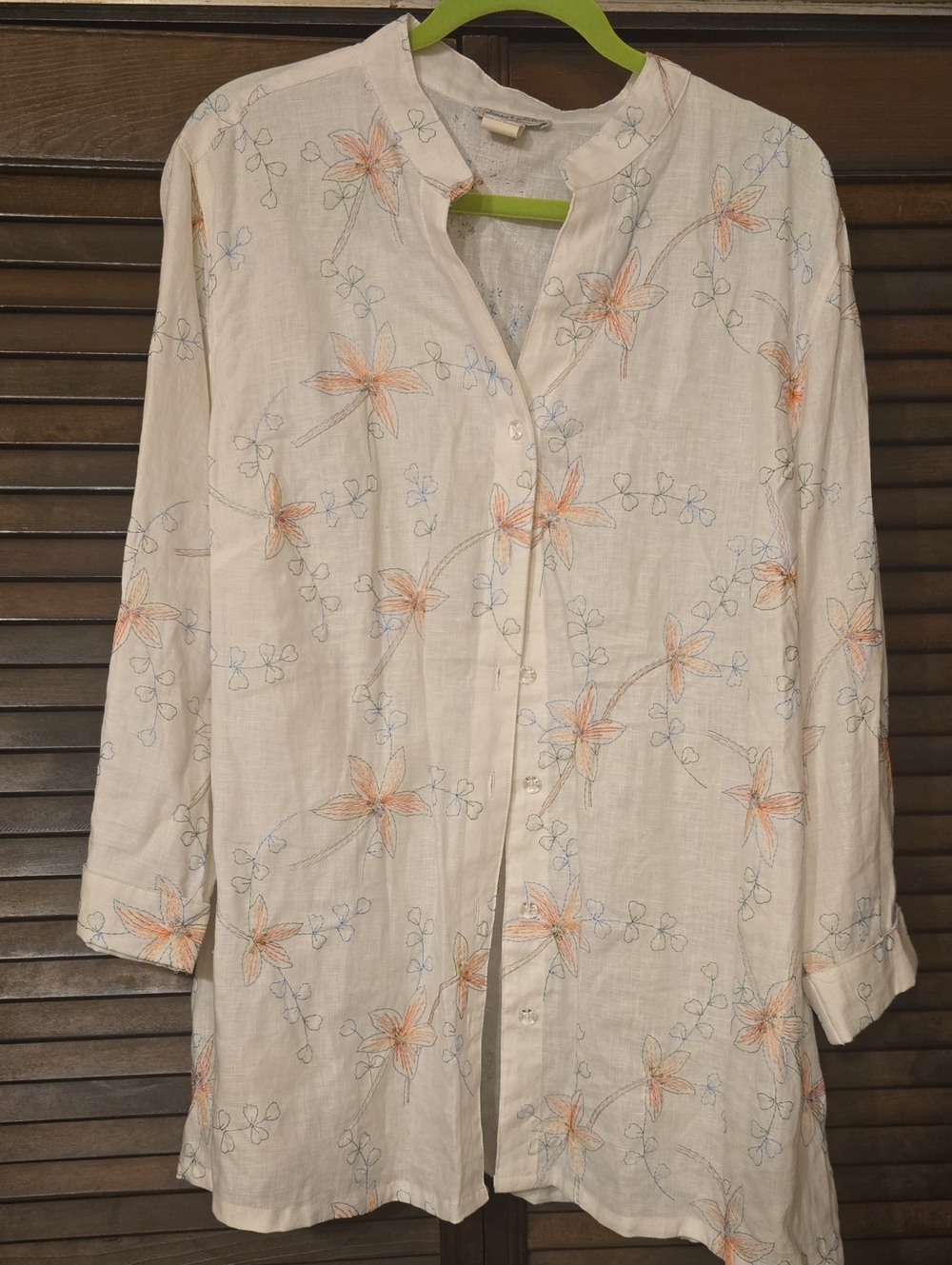 Lightweight White Floral Button-Up Shirt for Women's